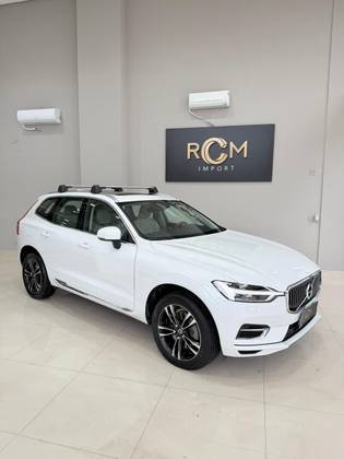 VOLVO XC60 2.0 T8 HYBRID MOMENTUM AWD GEARTRONIC